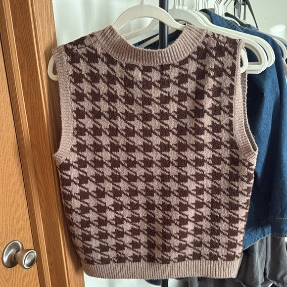Brown Sweater Vest - Picture 2 of 3